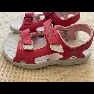 Girls Columbia Sandals Brand New